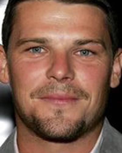 Нэйтан Филлипс фото