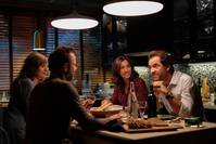 Кадр ПАРАнормальный обмен (Любовь-морковь по-французски)