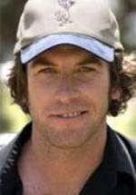 Клинт Джеймс фото