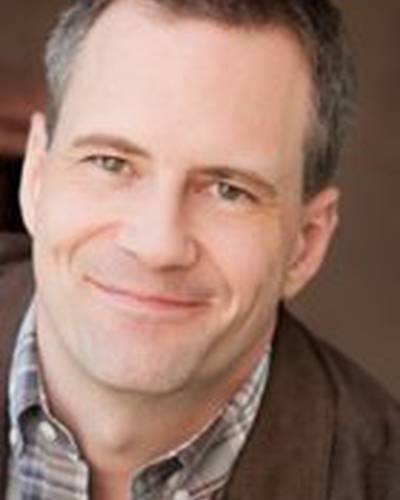 Тревор Олсен фото