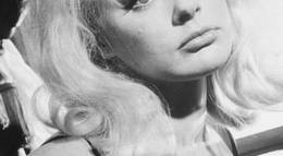 Кадр из фильма "De quoi tu te mêles Daniela!" - 2