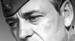 Кадр из фильма "Шаги в солнце" - 1