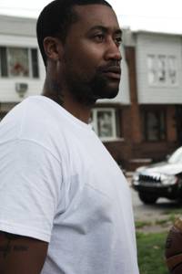 Кадр Under the Cherry Tree