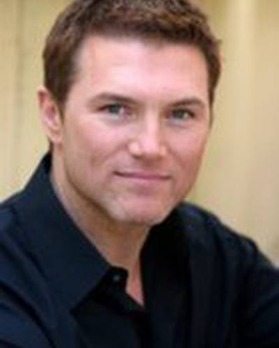 Дж.П. Хаббелл фото