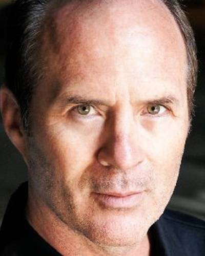 Майкл Эдвард Роуз фото