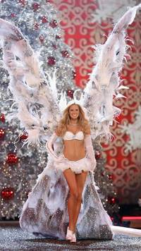 Кадр Показ мод Victoria's Secret 2007