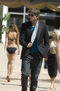 Кадр Бабник