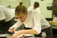 Кадр Шеф Адам Джонс