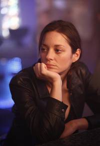 Кадр Ржавчина и кость