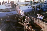 Кадр Золотая молодежь