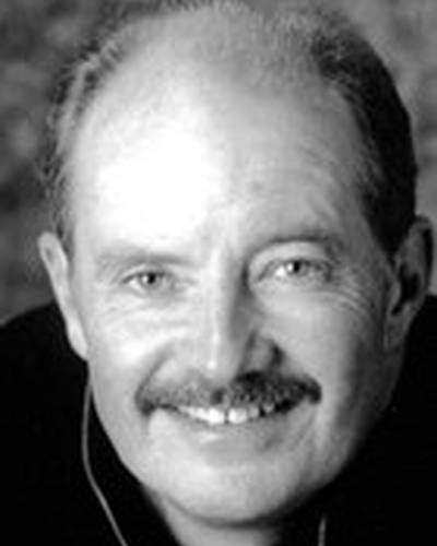 Даг Абрахамс фото