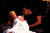 Кадр Дикая штучка