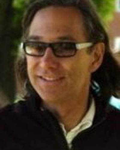 Дэннис Питерс фото