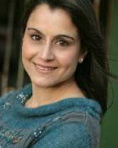 Шрути Тевари фото