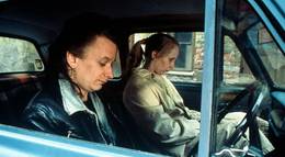 Кадр из фильма "Девушка со спичечной фабрики" - 2