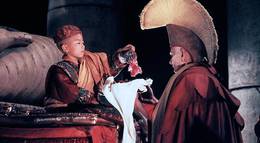 Кадр из фильма "Золотой ребенок" - 1