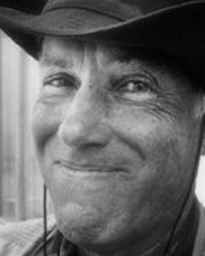 Джонни Льюис фото