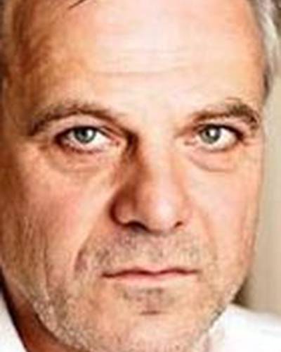 Бернхард Шюц фото