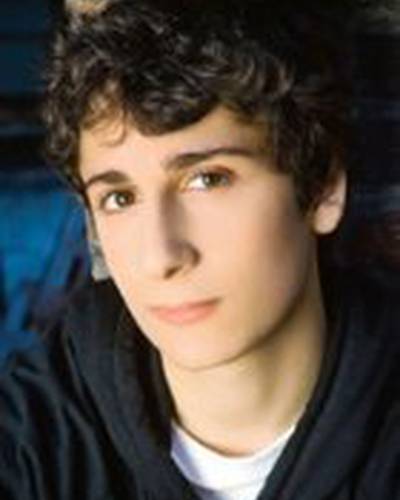 Дэниэл Тэй фото