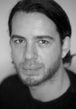 Дэниэл Вествуд фото