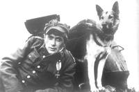 Кадр Четыре танкиста и собака