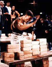 Кадр Кровавый спорт