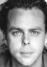 Брюс Маккиннон фото