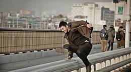 Кадр из фильма "Подозреваемый" - 2