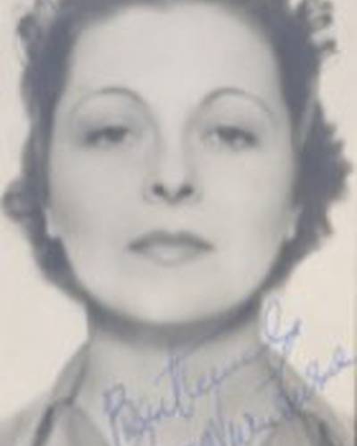 Нора Суинбёрн фото