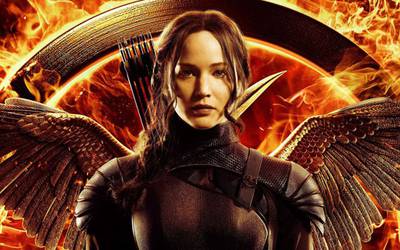 В кино на этой неделе: «Голодные игры», трансвестит и непризнанная республика