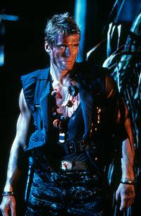 Кадр Универсальный солдат