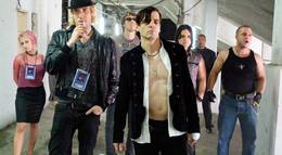 Кадр из фильма "Информаторы" - 1