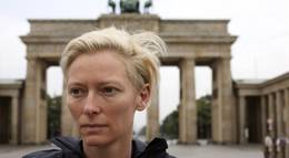 Кадр из фильма "Невидимая стена" - 2