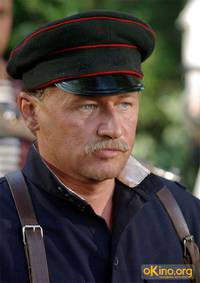 Кадр Господа офицеры: Спасти императора