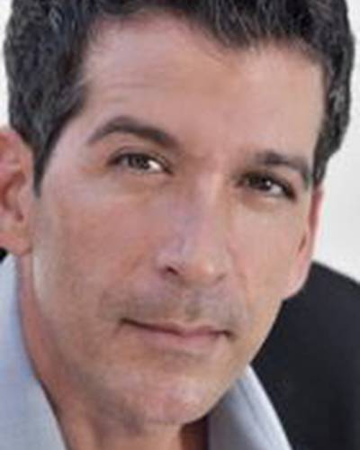 Рэймонд Дель Баррио фото