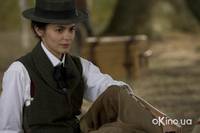 Кадр Коко до Шанель