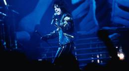 Кадр из фильма "Мир Уэйна" - 1