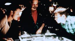 Кадр из фильма "Медвежатники" - 2