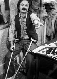 Кадр Самец века