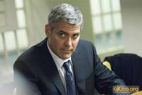 Кадр Майкл Клейтон