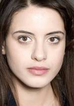 Гюнеш Сайин фото