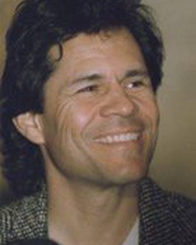 Эй Мартинез фото