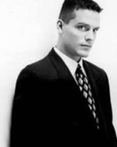 Майкл Мэттью Баркер фото