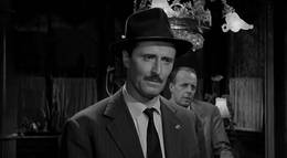 Кадр из фильма "Проклятая путаница" - 1