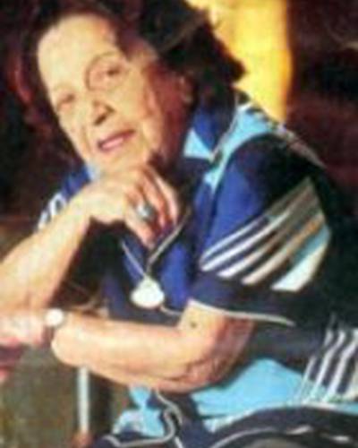 Henriqueta Brieba фото