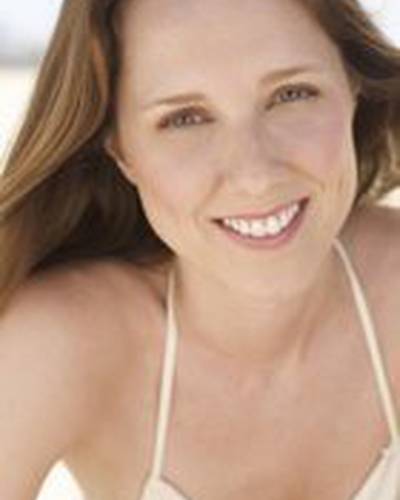 Ио Боттомс фото