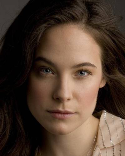 Каролин Давернас фото