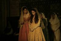 Кадр Ястреб и голубка