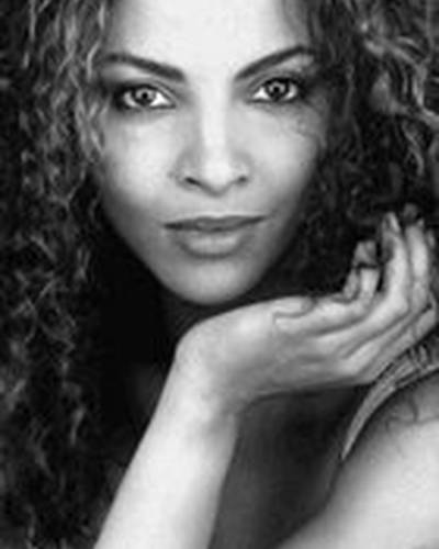 Мари Азириде фото