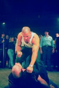 Кадр Вышибалы